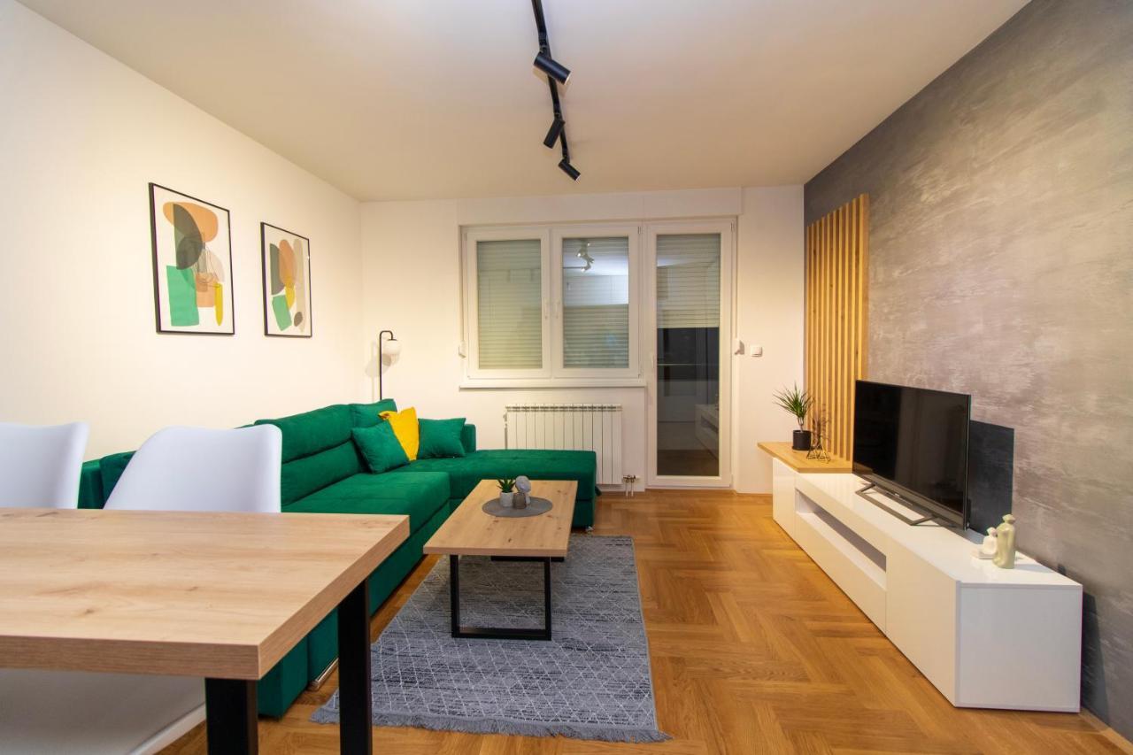 Apartment M&a Apartment-easy Airport